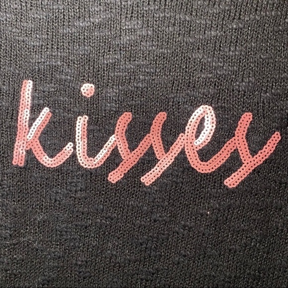 INC International Concepts Lightweight Graphic “Kisses” Sweater, Size Medium - Picture 3 of 6
